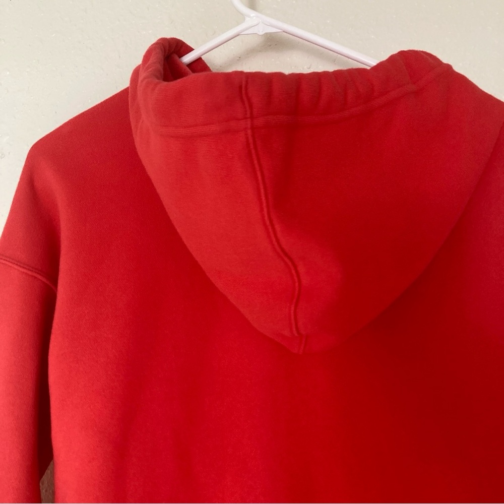 Zella Hoodie
Sweatshirt Long Sleeve
Woman's size S - Picture 7 of 16